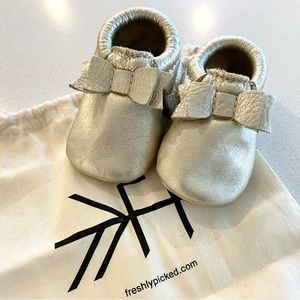 Freshly Picked Bow Moccasin in Gold